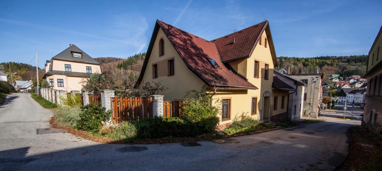 Vegzion - Vegan B&B Svoboda nad Úpou Eksteriør billede